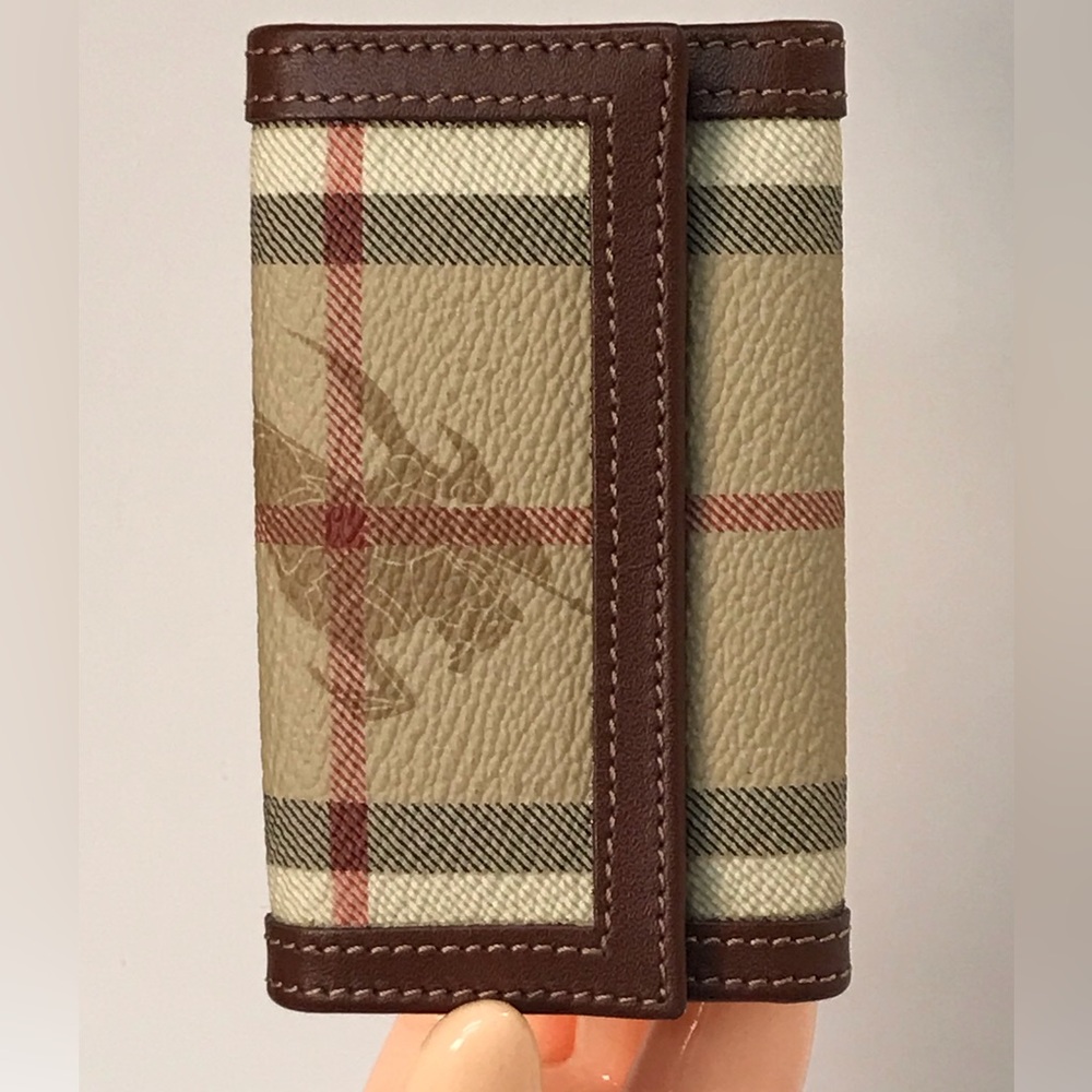 Burberry Nova Check 6-Key Holder Case 😍🔥 - Picture 12 of 17